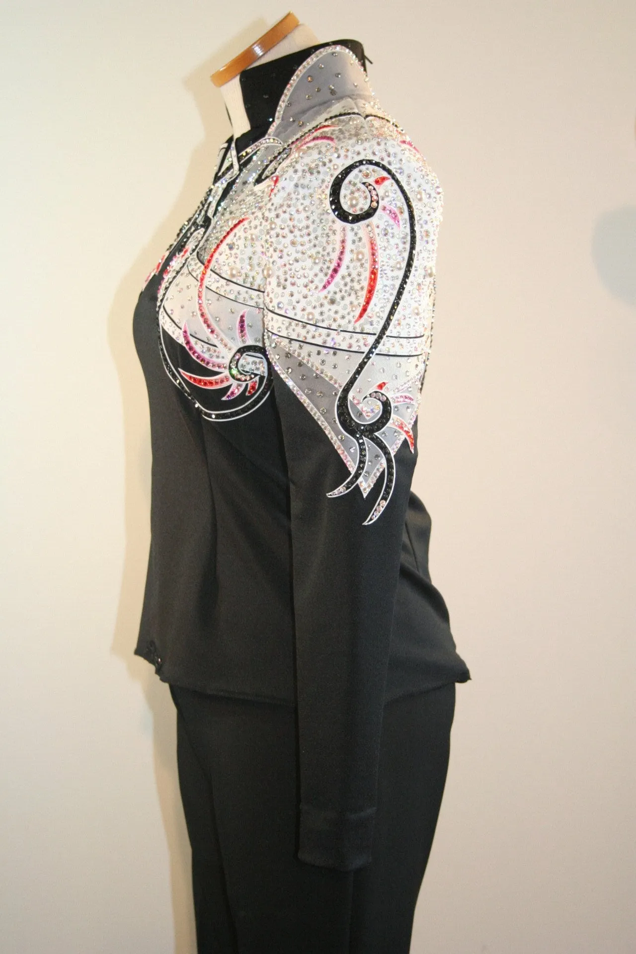 Black Equitation Blouse w/White, Grey, Red and Pink, Ladies M, 0501A