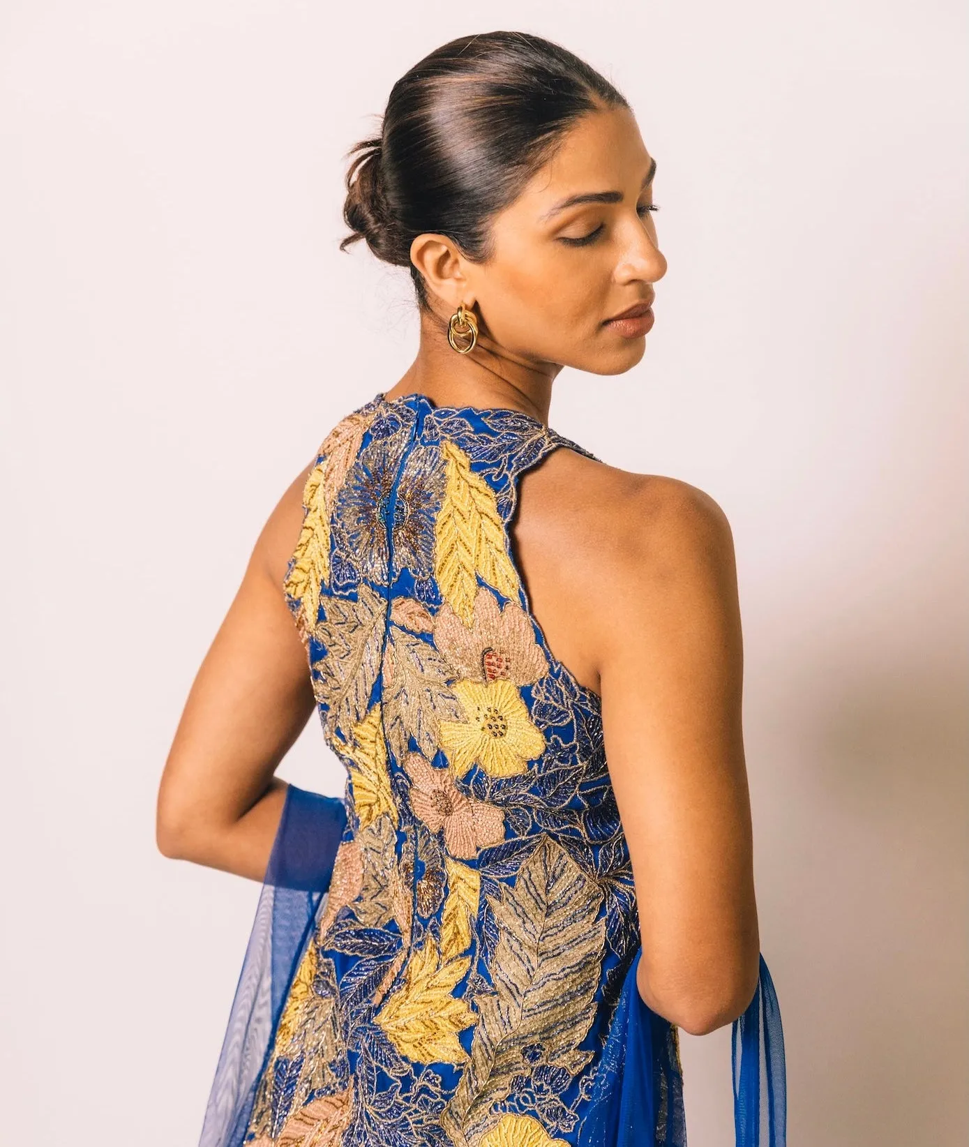 Nidhi Gharara